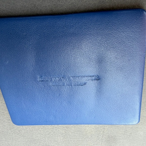 Bottega Veneta Special Edit Royal Blue Leather Wristlet with Gold Chain - Picture 4 of 7